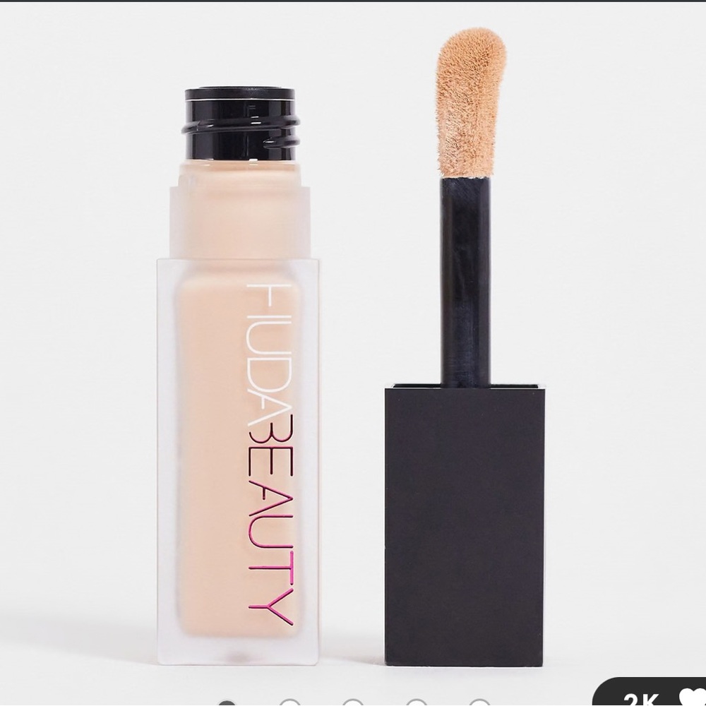 Huda Beauty Faux Filter Concealer - Coconut Flakes (NEW in Box)